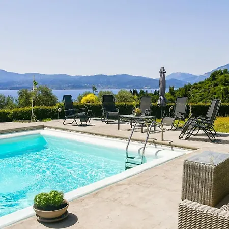 Oka Aqua Paradise - Panoramic Seaview With Pool Apartment